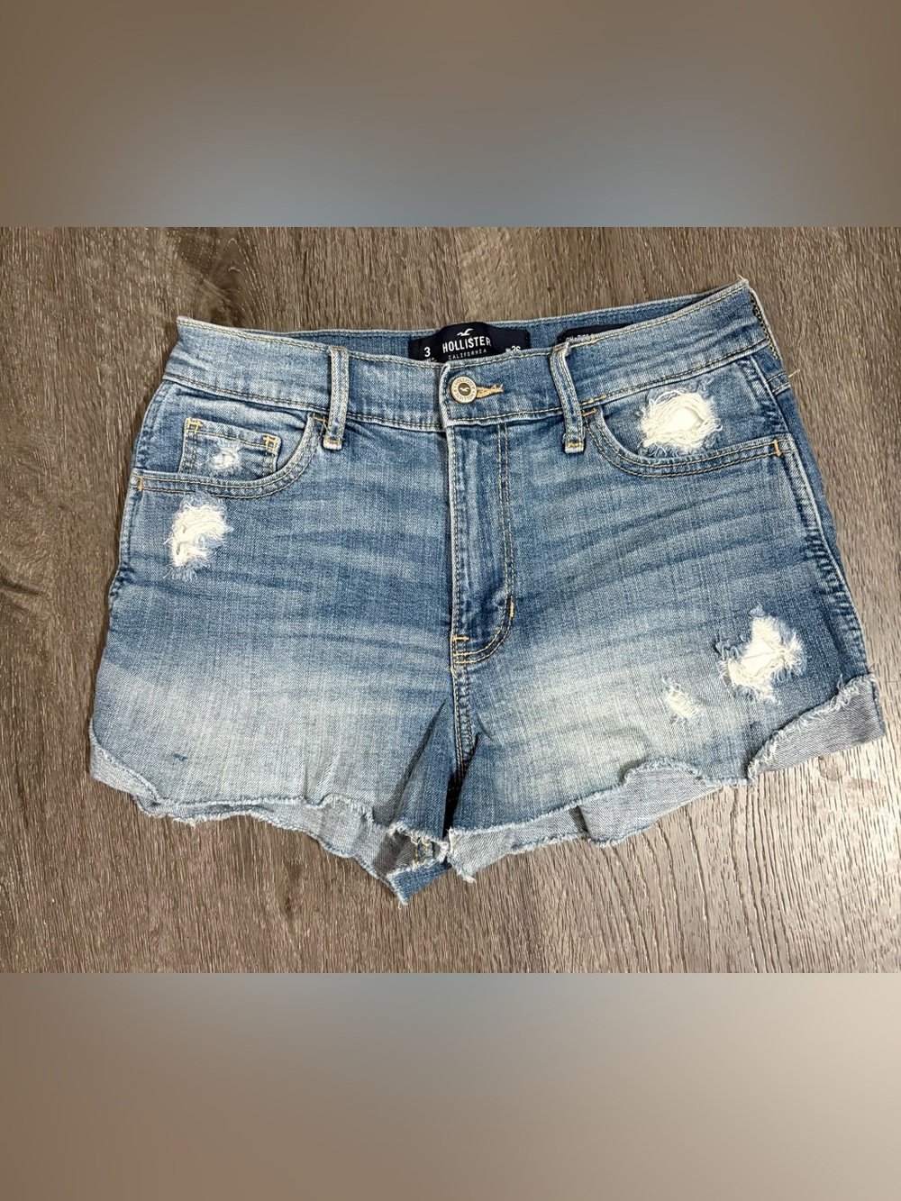 Hollister High-Rise Short-Shorts Size 3/26* Denim Cut-Off Distressed 2" Inseam